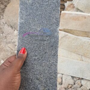 Grey Mazeras